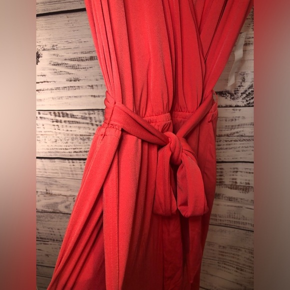 VENUS Vibrant Red V-Neck Top Wrap Tie Jumpsuit size Small NWT - Picture 10 of 14